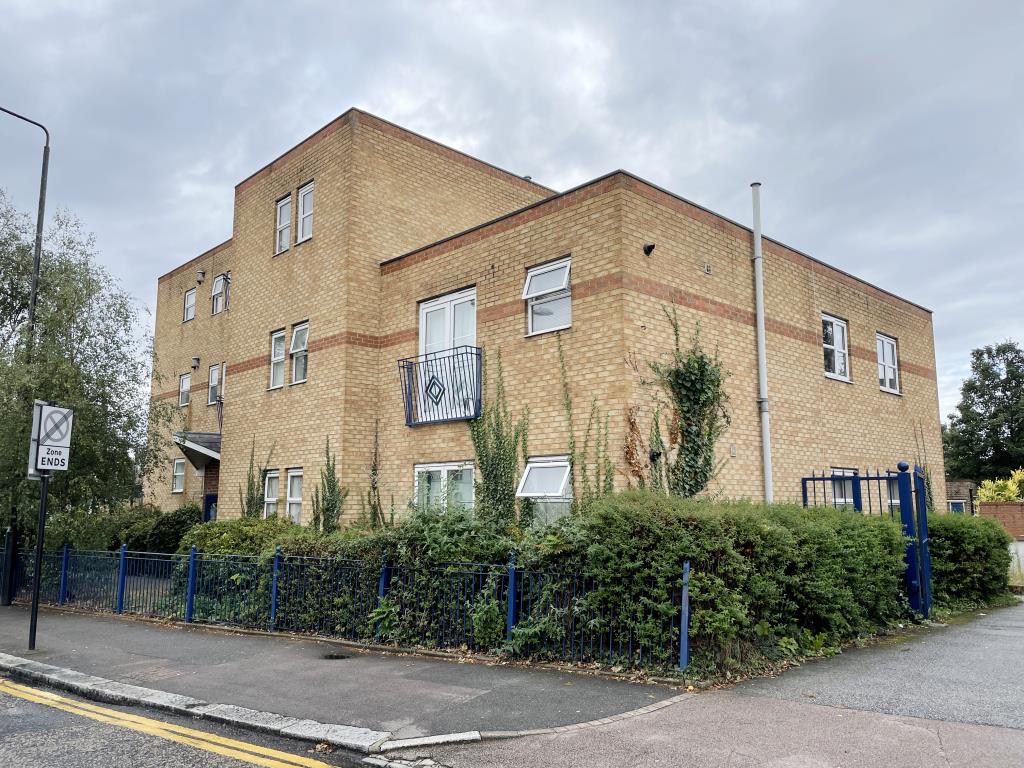 Lot: 113 - FREEHOLD GROUND RENT INVESTMENT SECURED ON 18 FLATS - 